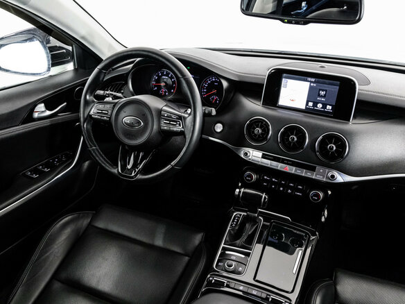 2019 Kia Stinger I, белый, 2099000 рублей - вид 19