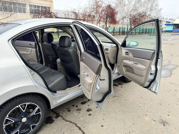 2010 Vortex Estina I, серебристый, 300000 рублей - вид 11