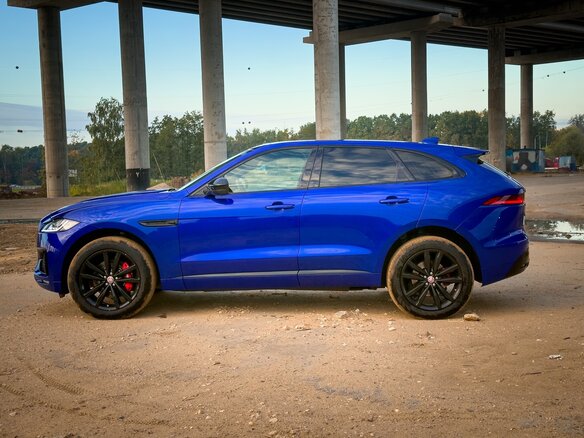 2016 Jaguar F-Pace S I, синий, 2980000 рублей - вид 5