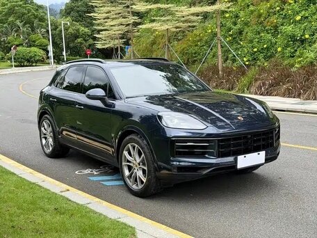 2023 Porsche Cayenne III Рестайлинг, чёрный, 13393727 рублей, вид 3