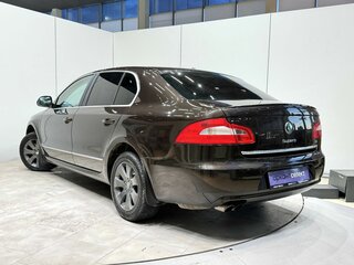 2012 Skoda Superb II, коричневый, 880000 рублей, вид 3