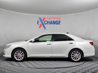 2012 Toyota Camry VII (XV50), белый, 1469000 рублей, вид 2