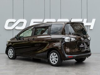 2015 Toyota Sienta II, коричневый, 1525000 рублей, вид 2