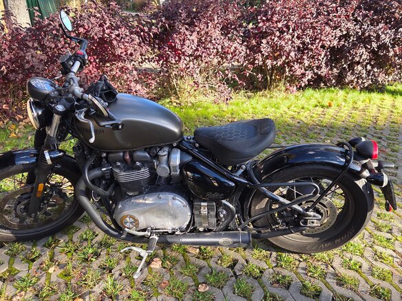 2017 Triumph Bonneville Bobber, зелёный, 1000000 рублей - вид 7