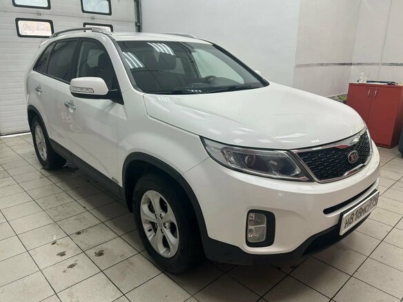 2019 Kia Sorento II Рестайлинг, белый, 1900000 рублей - вид 2