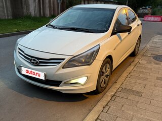 2016 Hyundai Solaris I Рестайлинг, белый, 650000 рублей, вид 1