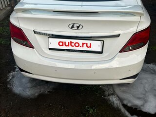 2014 Hyundai Solaris I Рестайлинг, белый, 750000 рублей, вид 5