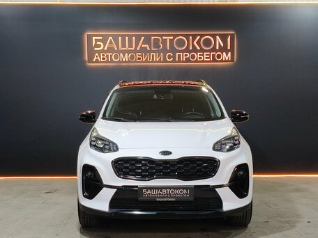2021 Kia Sportage IV Рестайлинг, белый, 2300000 рублей, вид 2