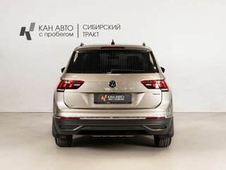 2021 Volkswagen Tiguan II Рестайлинг, коричневый, 2948254 рублей, вид 4