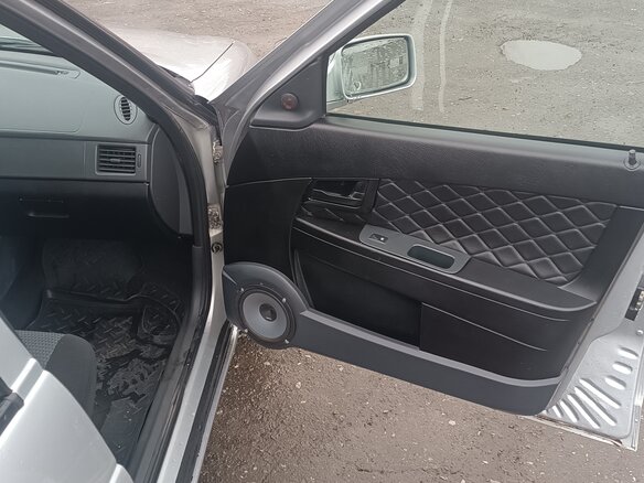 2010 Lada (ВАЗ) Priora Premier I, серебристый, 310000 рублей - вид 8