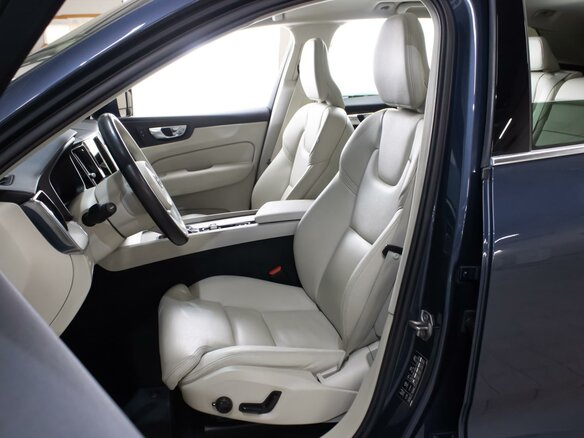 2020 Volvo XC60 II, голубой, 3450000 рублей - вид 6