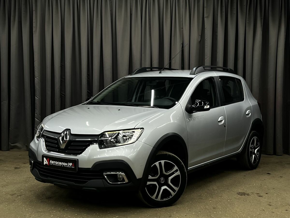 Открыть фотографии: Renault Sandero II Рестайлинг