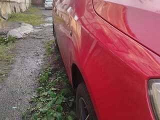 2013 Skoda Fabia II Рестайлинг, красный, 330000 рублей, вид 3