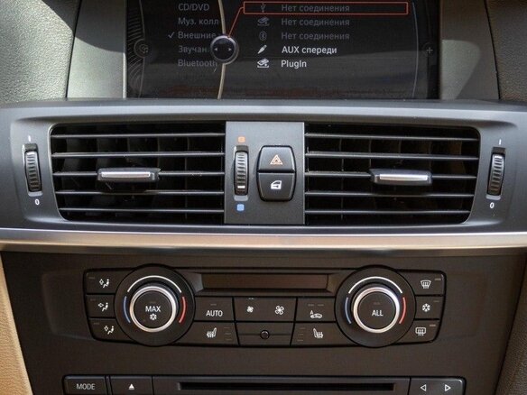 2012 BMW X3 28i xDrive II (F25), чёрный, 1600000 рублей - вид 15