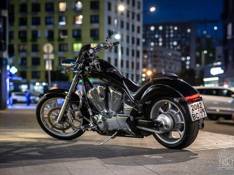 2010 Honda VT 1300CX Fury, чёрный, 800000 рублей, вид 2