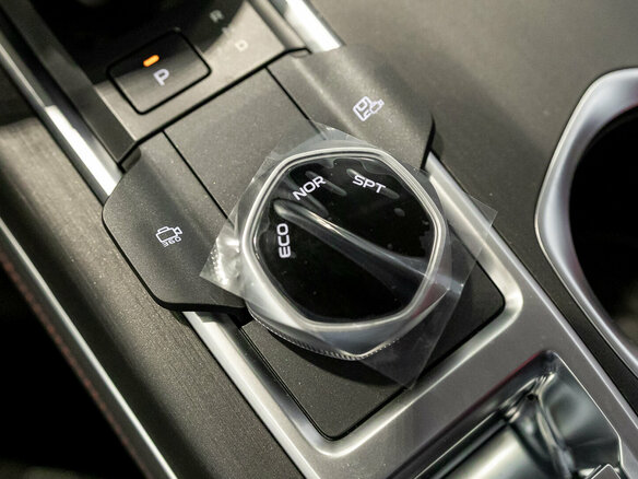 2025 Changan UNI-S I, чёрный, 3179900 рублей - вид 26