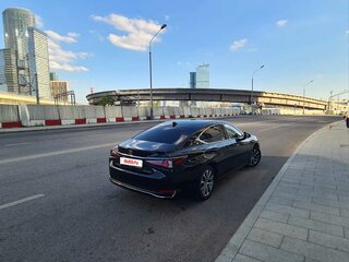 2018 Lexus ES 250 VII, чёрный, 2700000 рублей, вид 2
