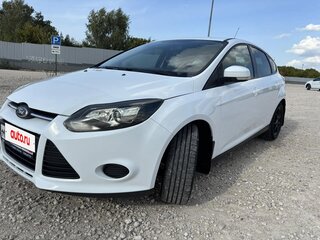 2012 Ford Focus III, белый, 816000 рублей, вид 2
