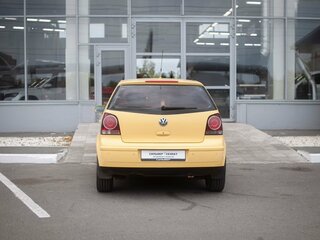 2005 Volkswagen Polo IV Рестайлинг, жёлтый, 310000 рублей, вид 4