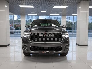 2026 Ram 1500 Crew Cab V Рестайлинг, серый, 9950000 рублей, вид 2