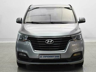 2018 Hyundai H-1 II Рестайлинг 2, серебристый, 2700000 рублей, вид 2
