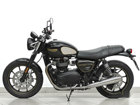 2021 Triumph Street Twin, чёрный, 799000 рублей - вид 4