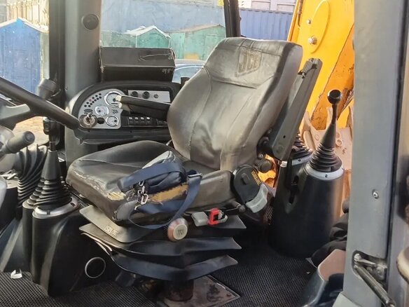 2006 JCB 3CX, 4100000 рублей - вид 4