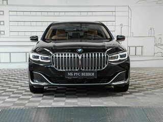 2020 BMW 7 серии Long 730Ld xDrive VI (G11/G12) Рестайлинг, чёрный, 6740000 рублей, вид 4