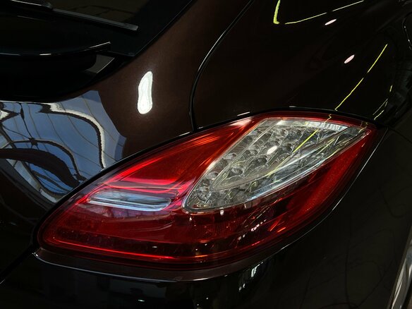 2011 Porsche Panamera 4 I, красный, 2350000 рублей - вид 11