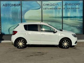 2014 Renault Sandero II, белый, 620000 рублей, вид 4