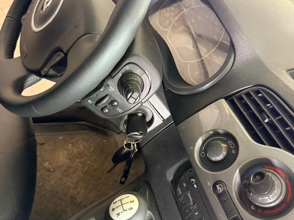 2012 Renault Kangoo II, белый, 750000 рублей - вид 19