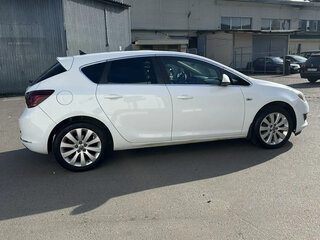 2014 Opel Astra J Рестайлинг, белый, 725000 рублей, вид 5