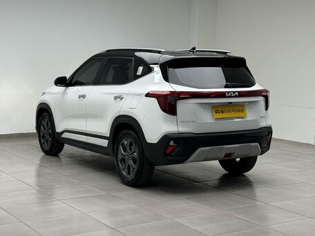 2026 Kia Seltos I Рестайлинг, белый, 2049000 рублей, вид 3