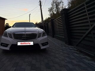 2013 Mercedes-Benz E-Класс 200 7G-Tronic IV (W212, S212, C207), белый, 1250000 рублей, вид 3