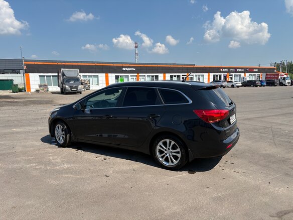 2014 Kia Ceed II, чёрный, 1400000 рублей - вид 5