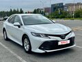2020 Toyota Camry VIII (XV70), белый, 2890000 рублей - вид 2