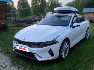 2020 Kia K5 III, белый, 2300000 рублей, вид 1