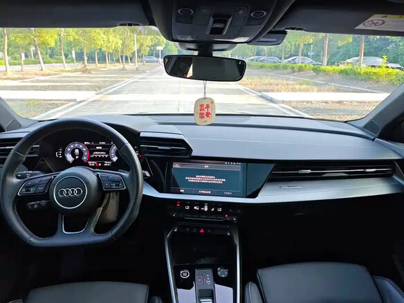 2022 Audi A3 Sportback 35 TFSI IV (8Y), зелёный, 2430535 рублей - вид 9