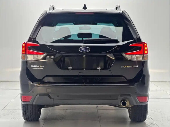 2022 Subaru Forester V Рестайлинг, чёрный, 2750000 рублей - вид 5