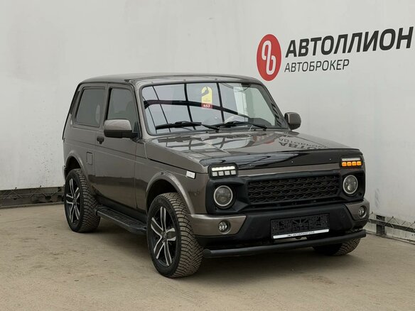 2017 Lada (ВАЗ) 2121 (4x4) Urban I Рестайлинг, коричневый, 599900 рублей - вид 6