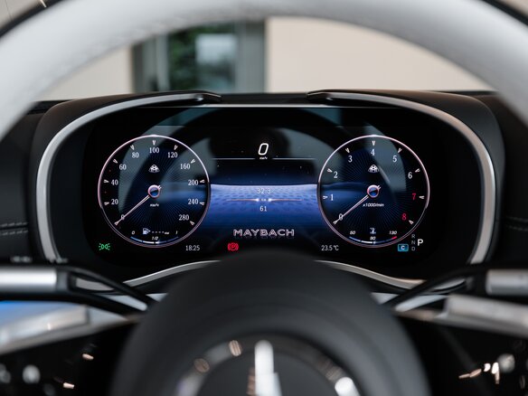 2025 Mercedes-Benz Maybach SL, белый, 33450000 рублей - вид 23