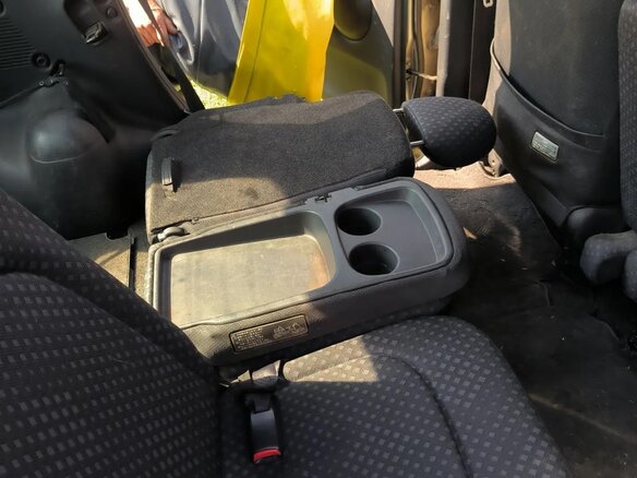 2004 Toyota FunCargo, золотистый - вид 14