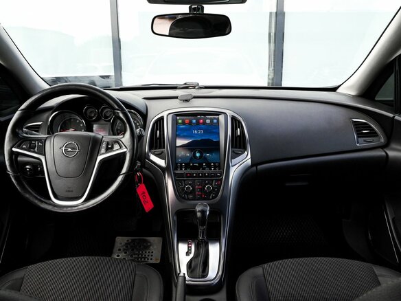 2011 Opel Astra J, белый - вид 18