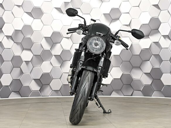 2023 Suzuki SV 650, чёрный, 677000 рублей - вид 4