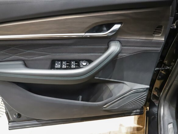 2026 Geely Monjaro I Рестайлинг, чёрный, 5107000 рублей - вид 8