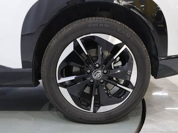 2026 Toyota bZ3X 50 kWh, белый, 2095111 рублей - вид 17