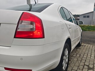 2013 Skoda Octavia II (A5) Рестайлинг, белый, 750000 рублей, вид 5