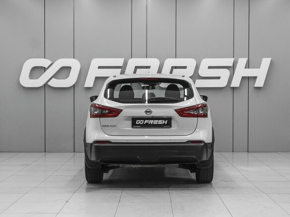 2019 Nissan Qashqai II Рестайлинг, белый, 1990000 рублей - вид 3