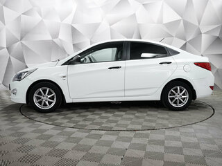 2014 Hyundai Solaris I Рестайлинг, белый, 925000 рублей, вид 2