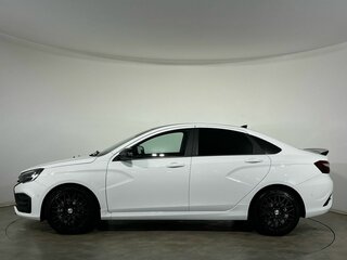 2024 Lada (ВАЗ) Vesta Sportline I Рестайлинг (NG), белый, 1655000 рублей, вид 2
